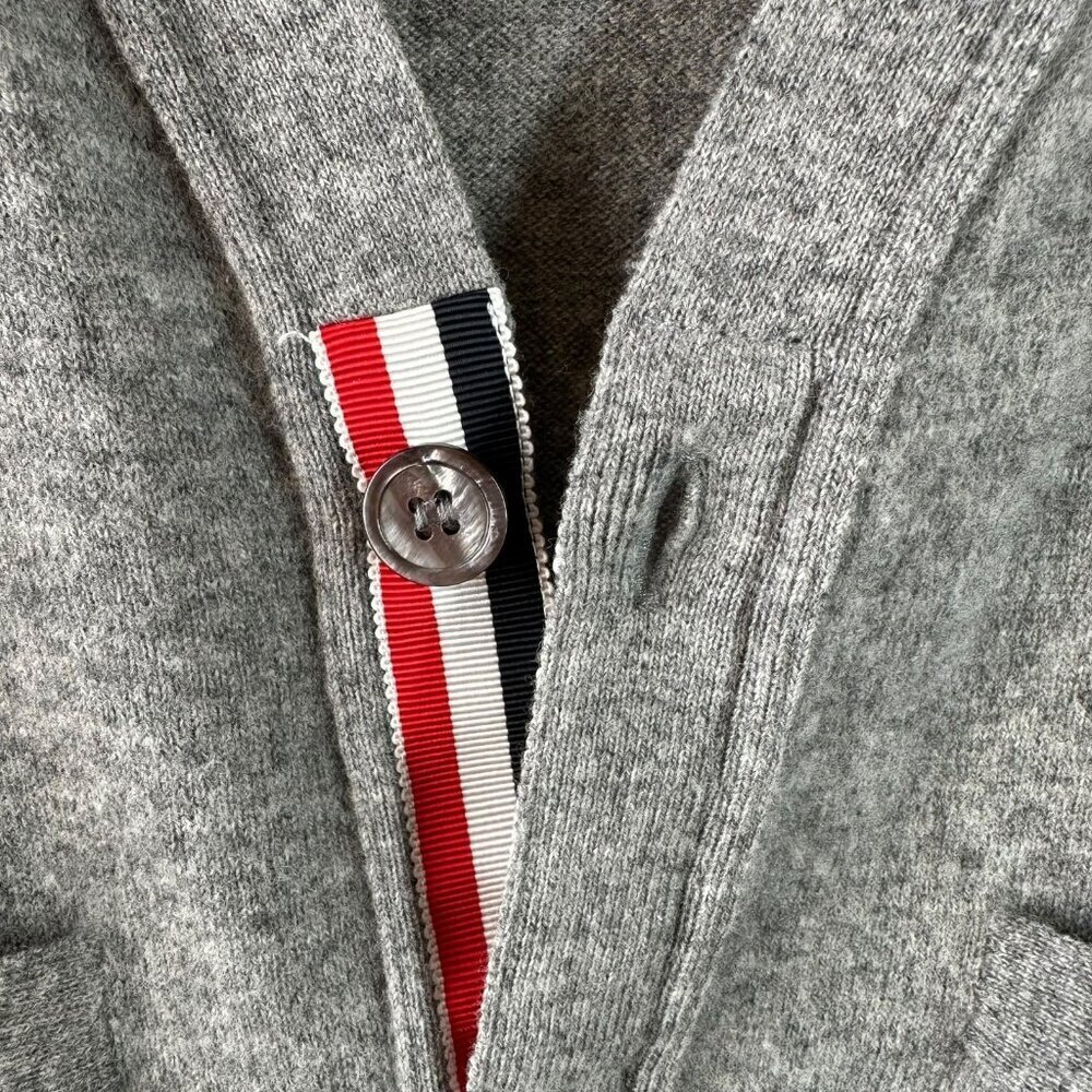 Thom Browne Classic V-Neck Cashmere Cardigan in Gray Size 1/Small 4-Bar Stripe - Picture 6 of 12